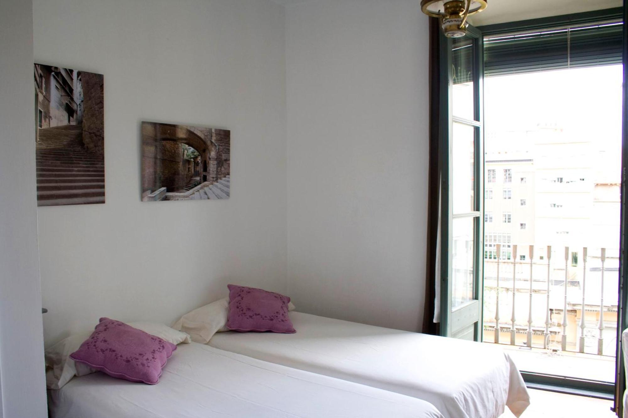 Bed & Breakfast Bells Oficis Girona Ngoại thất bức ảnh